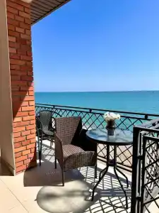 Leon Beach - 23