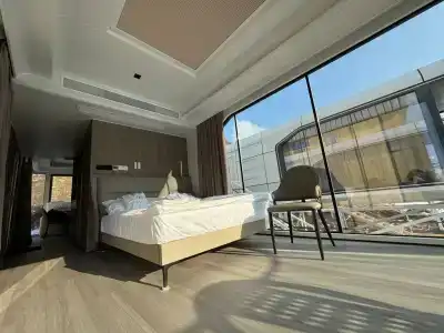 Capsule Hotel - 28