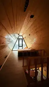 Capsule Hotel - 88