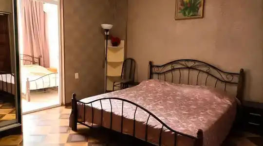 Виноградный двор - 17