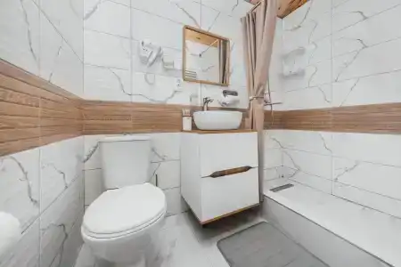 Grey House - 109
