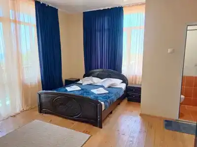 Mag House - 18