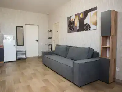 Мирный - 60