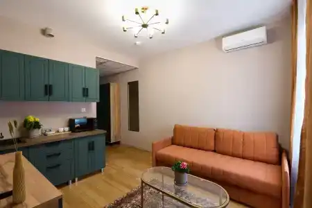 Uhotel - 70