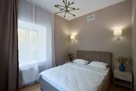 Uhotel - 77