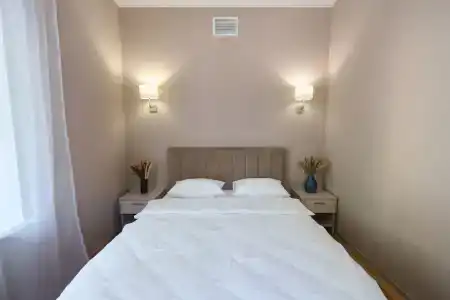 Uhotel - 69