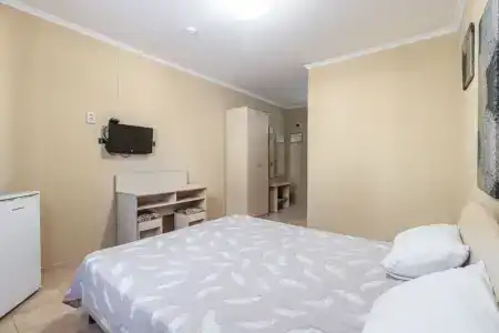 Лора - 12