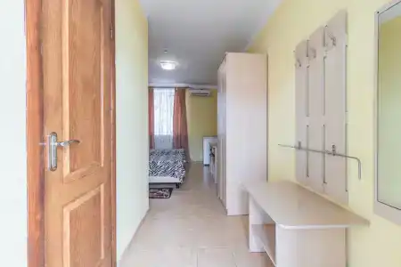 Лора - 18