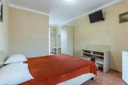 Лора - 21