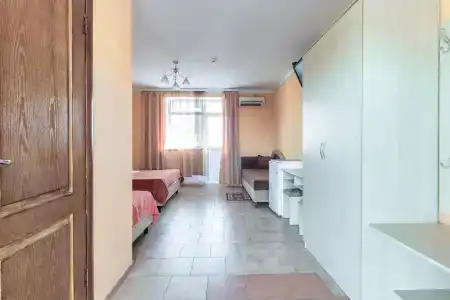 Лора - 37