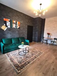 Loft - 44