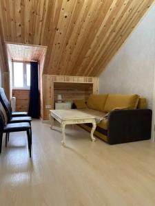 Red House - 20