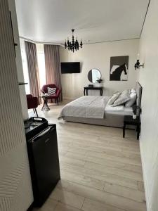 Vivanta - 27