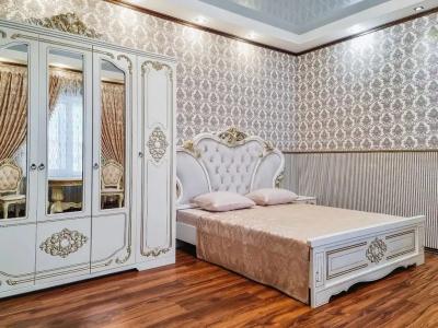Premium Hotel - 80