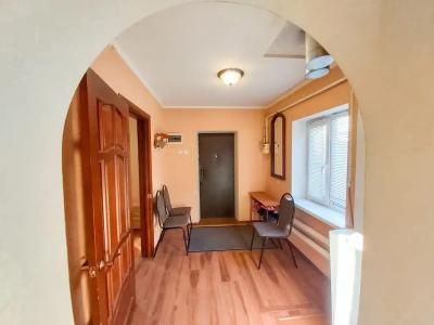 недалеко от центра города. - 9