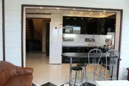 Дом Люкс у Мостов - 3