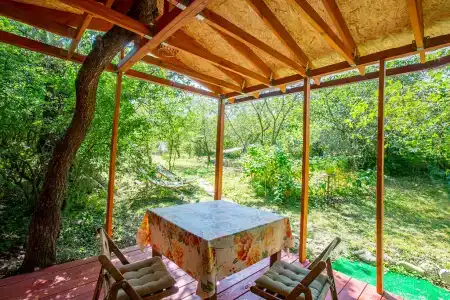 Домик с садом у заповедника - 2