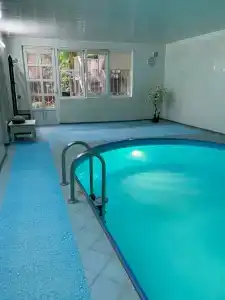 Уютный апартамент с бассейном и сауной - 13