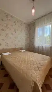 Небольшой домик рядом с морем - 0