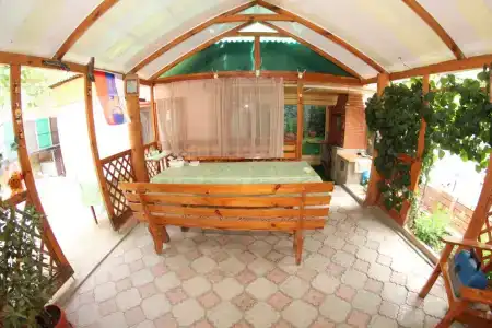Лори - 2