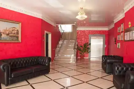 Red - 4
