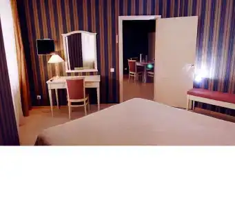 Best City Hotel - 6