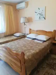 Мальва на Бирюзова - 6