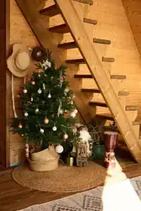 Сказочный A-frame у подножья горы - 26
