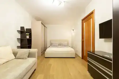 Усиевича 25к2 - 4