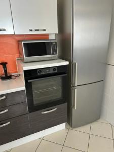 Квартиры на Адоратского 4А - 200