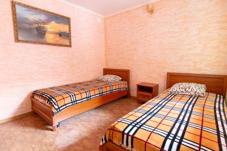 У Юджина - 20