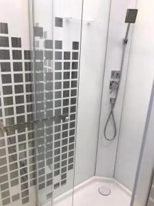 Hostel Rooms - 10