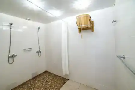 Дом-корабль с баней на Минском море - 7