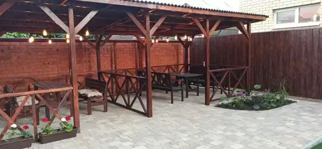 House 9 - 3