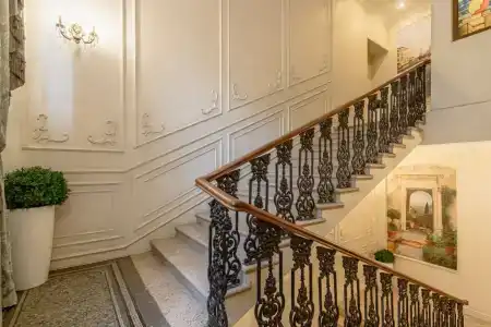 Астон - 12