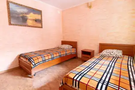 У Юджина - 56