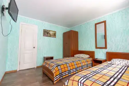 У Юджина - 58