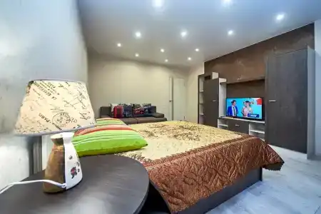 Новые апартаменты рядом с Дворцом Спорта - 0