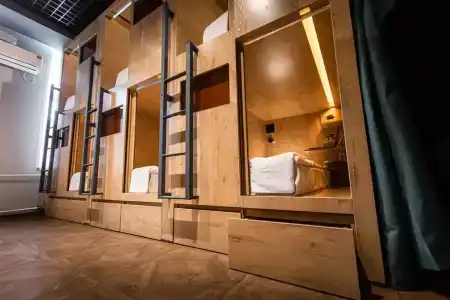 Capslock Hostel - 100