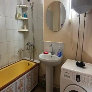 2-к квартира, 75 м², 2эт. - 81