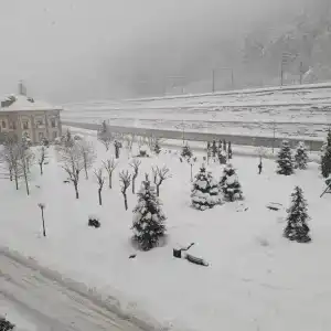 Апартамент в центре с видом на горы - 4