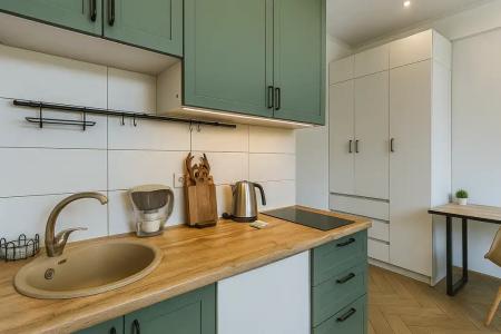Metro Apartments - 9