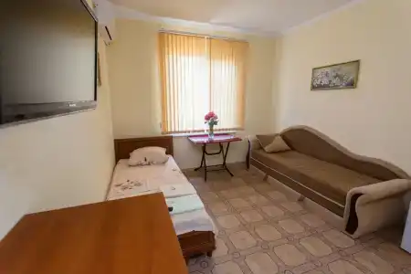 Крымский Дворик - 9