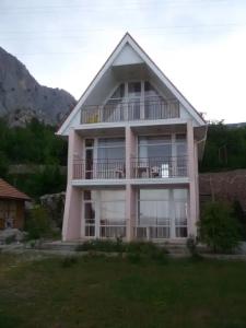 Парковый - 22