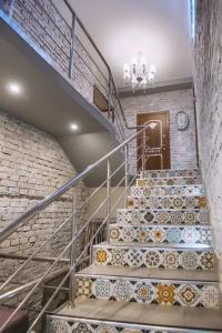 Mia Milano - 8