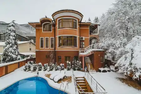 Alm House - 8