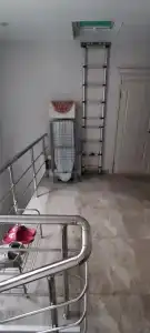 На красной - 9