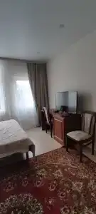 На красной - 8