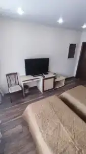 На красной - 5