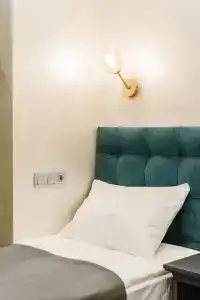 Weekend Inn - 2